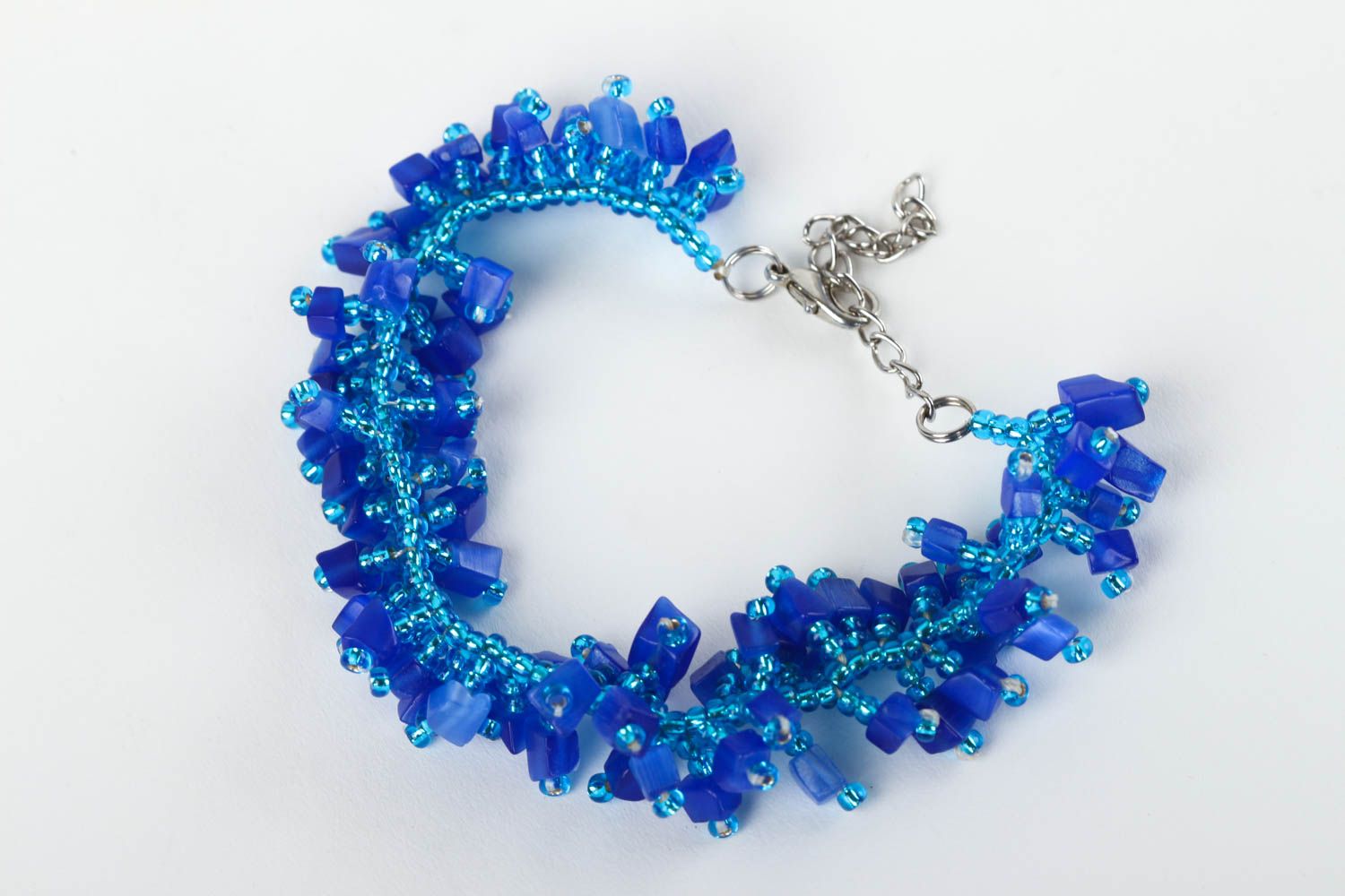 Handmade blaues Armband mit Steinen Designer Schmuck Frauen Accessoire grell foto 2