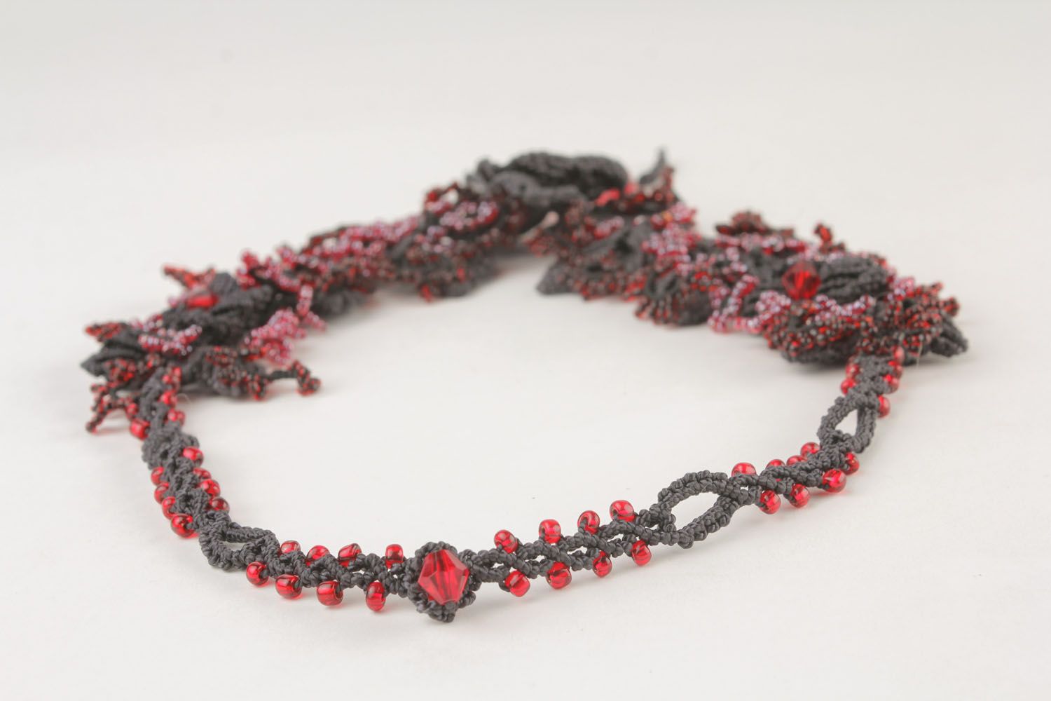 Macrame necklace with beads photo 4