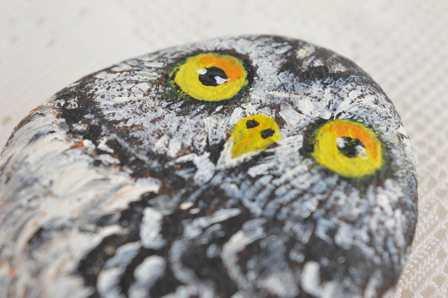 Pebble painting home decor designer present decorative use only pebble with owl photo 2
