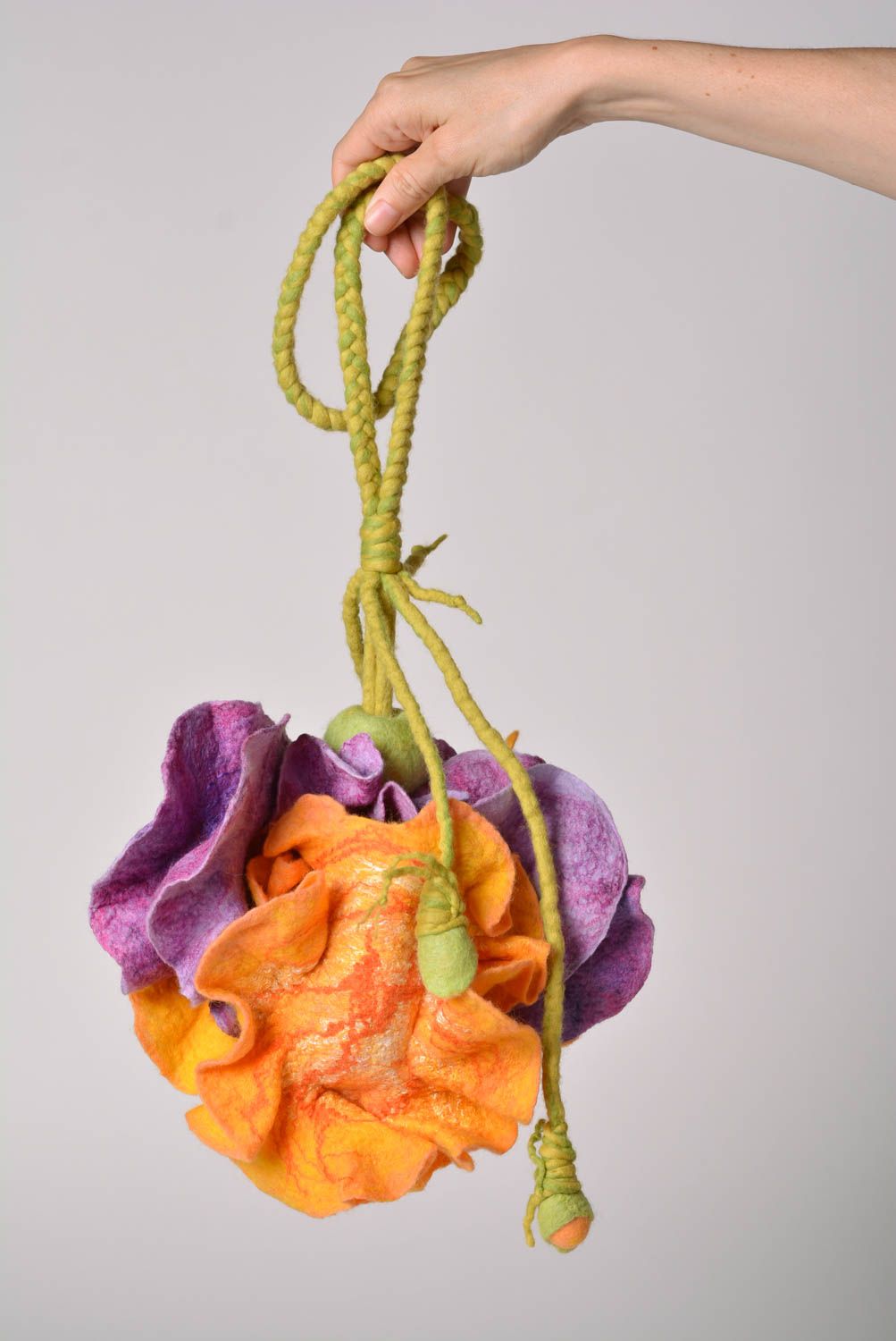 Handmade women's felted wool bag in the shape of violet and orange flower photo 1