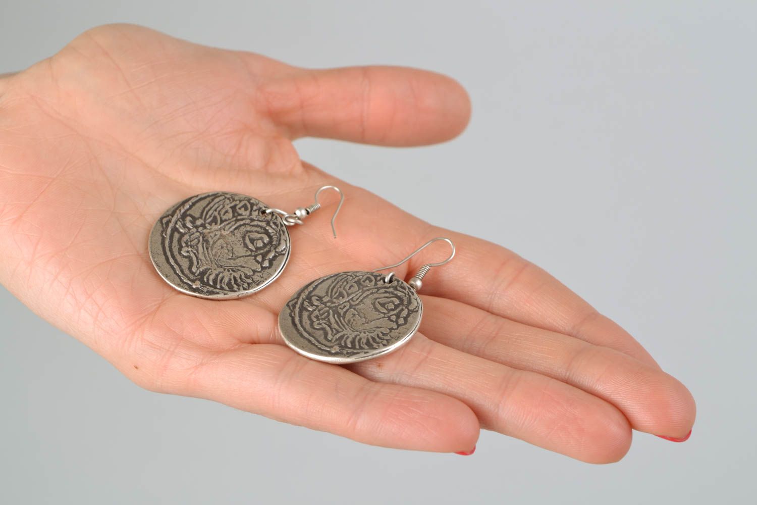 Round metal earrings Antique Coins photo 2
