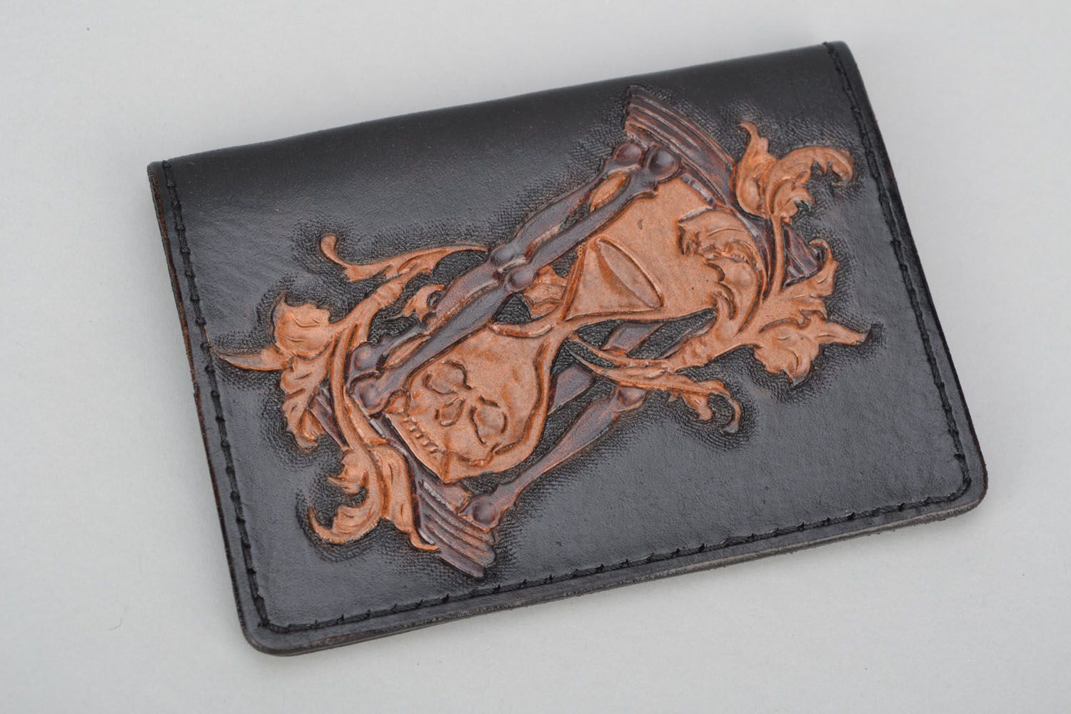 Leather passport cover Time photo 3