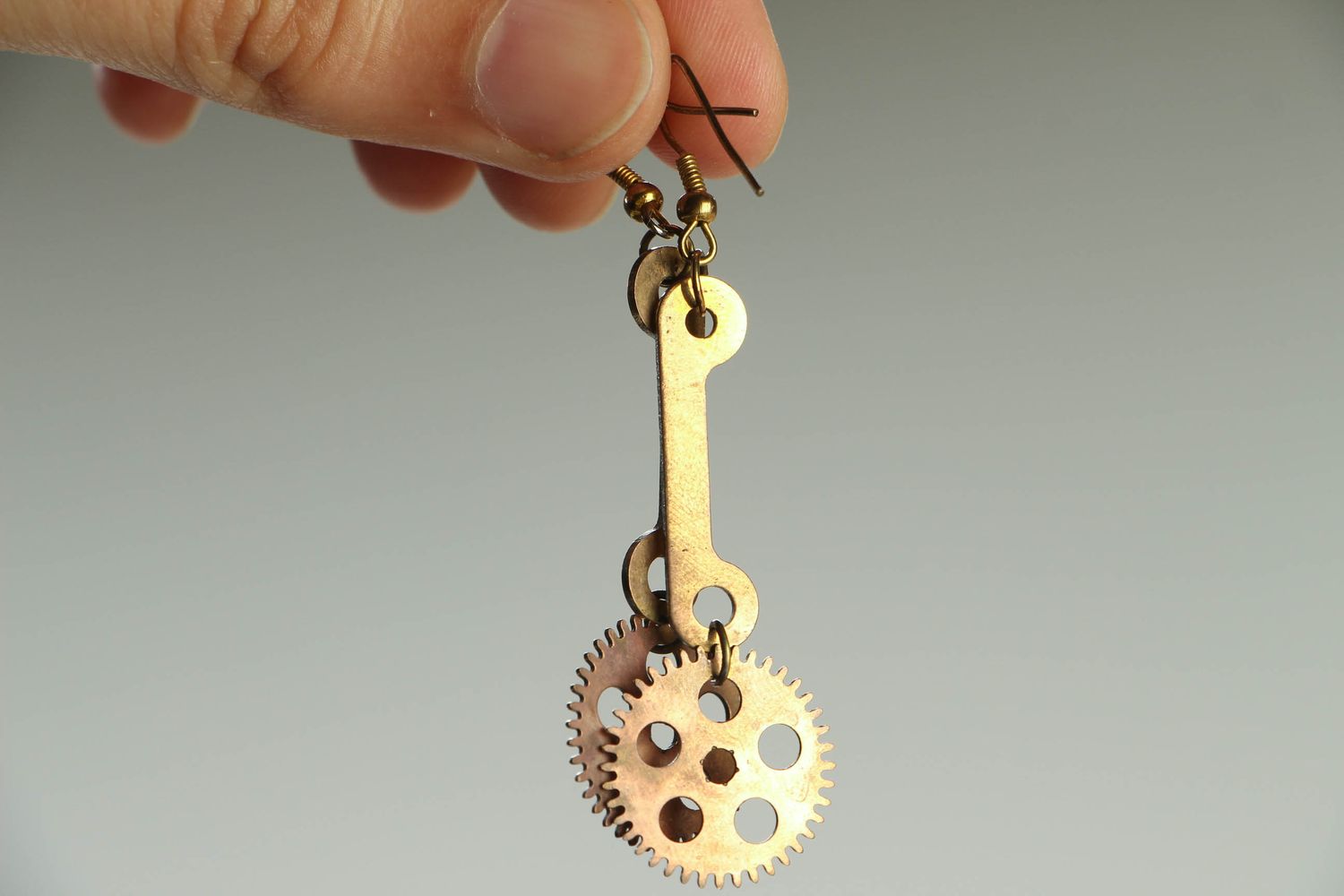 Metal dangle earrings in steampunk style photo 3
