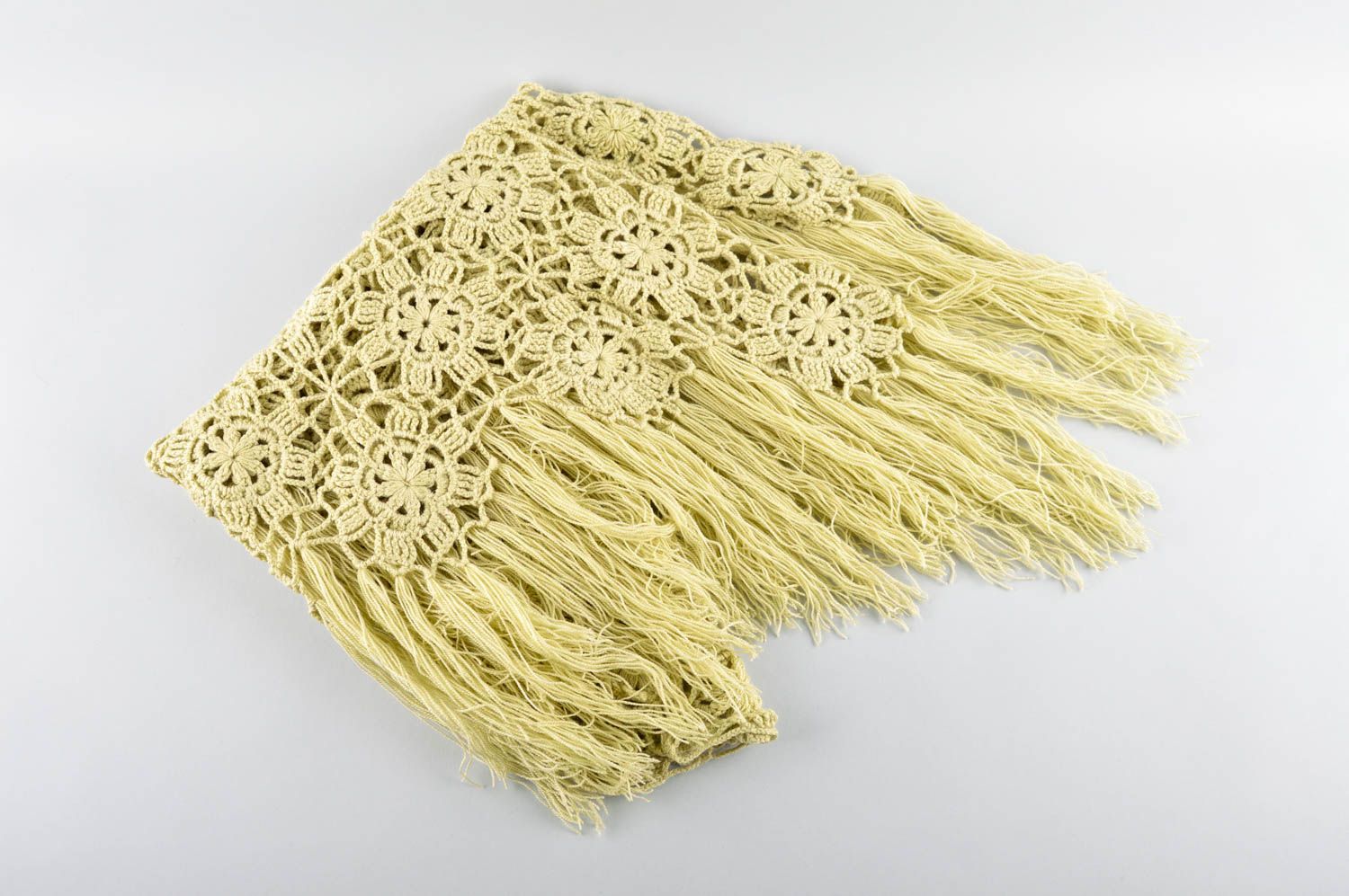 Шарф крючком стильный шарф ручной работы оригинальный женский шарф вязаный фото 3