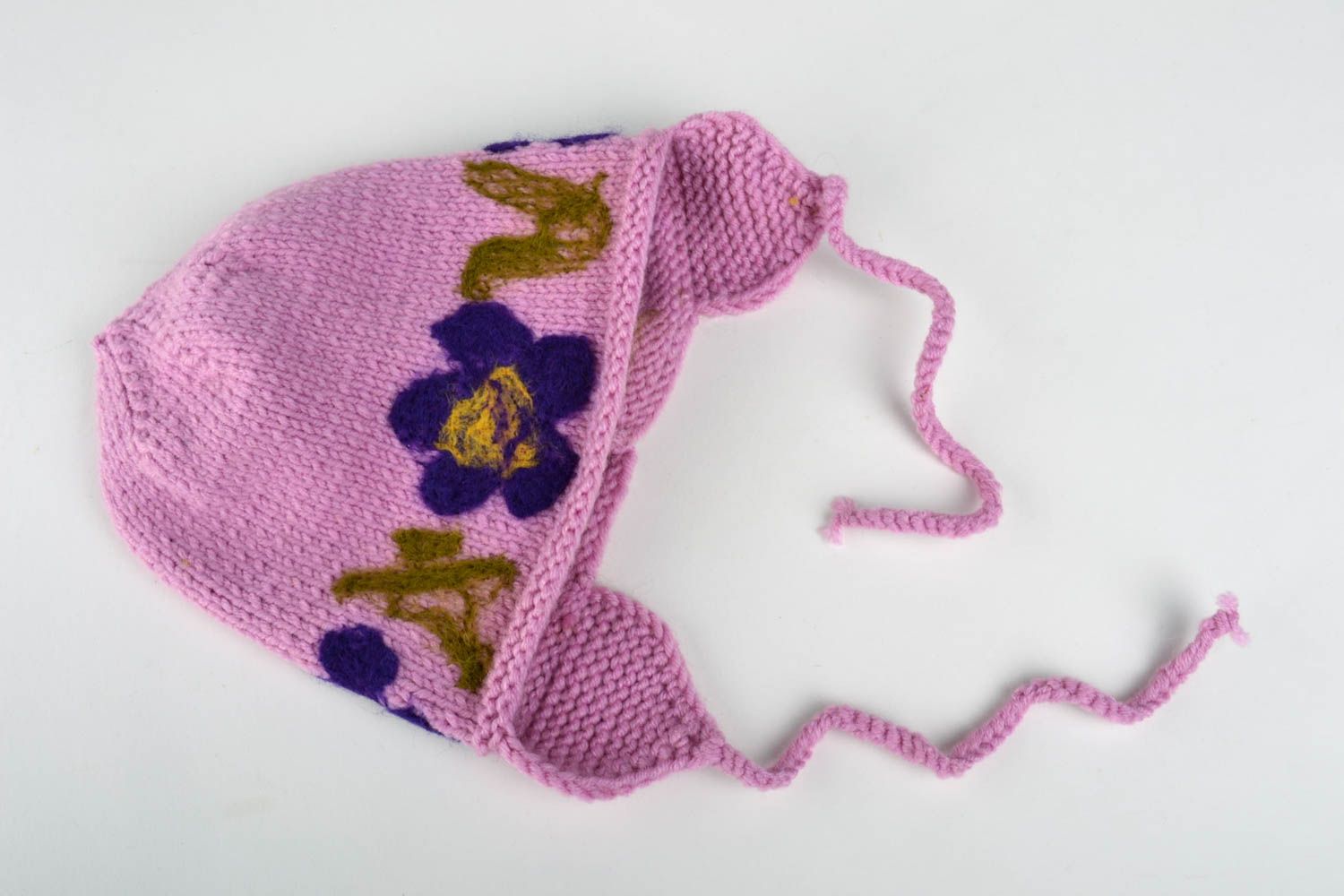 Handmade Mütze für Kinder modisches Accessoire gestrickte Kindermütze in Lila foto 2
