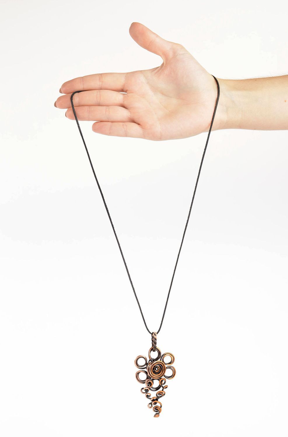 Colgante de cobre hecho a mano bisutería de moda accesorio para mujer  foto 4