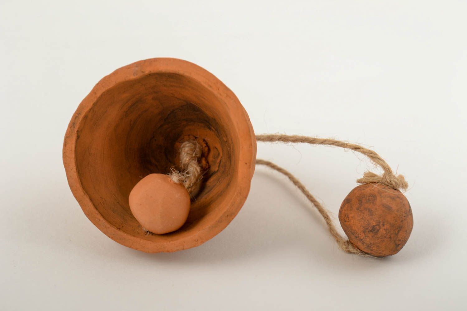 Колокольчик из глины ручной работы керамический колокольчик глиняный сувенир фото 2