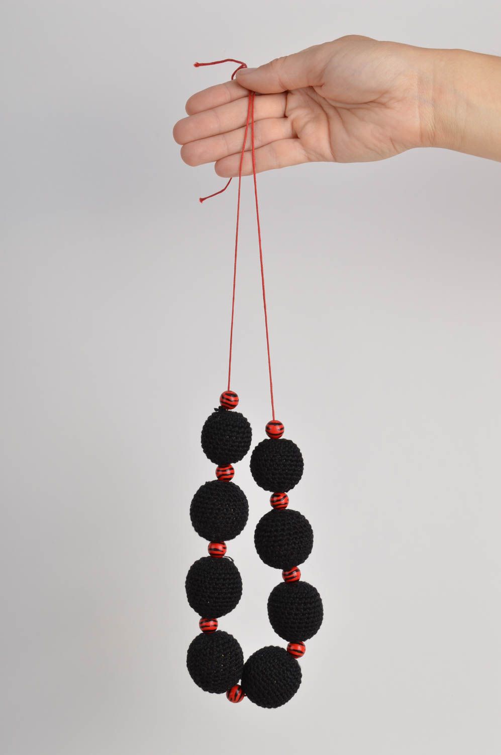 Collar de lactancia hecho a mano negro accesorios para mujer regalos para mamás foto 2
