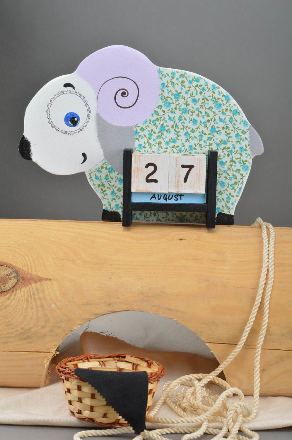 Calendario para niños hecho a mano regalo personalizado decoración de interiores foto 1