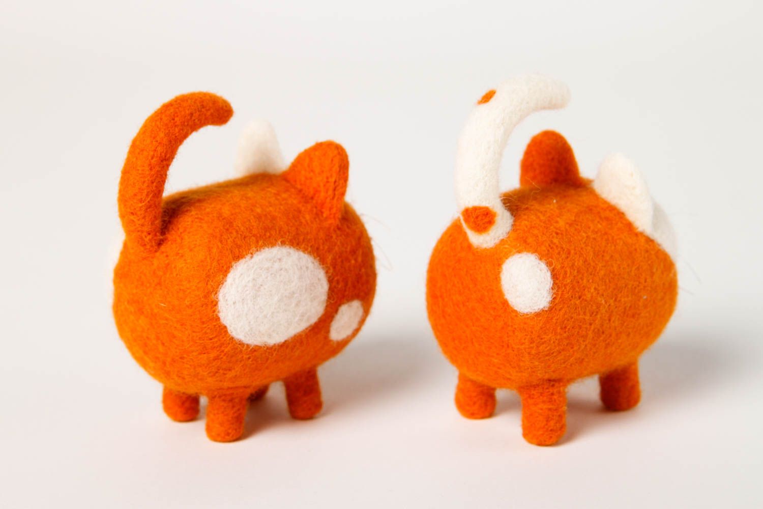 Peluches chats roux Jouets faits main en laine feutrée 2 pièces Cadeau enfant photo 4