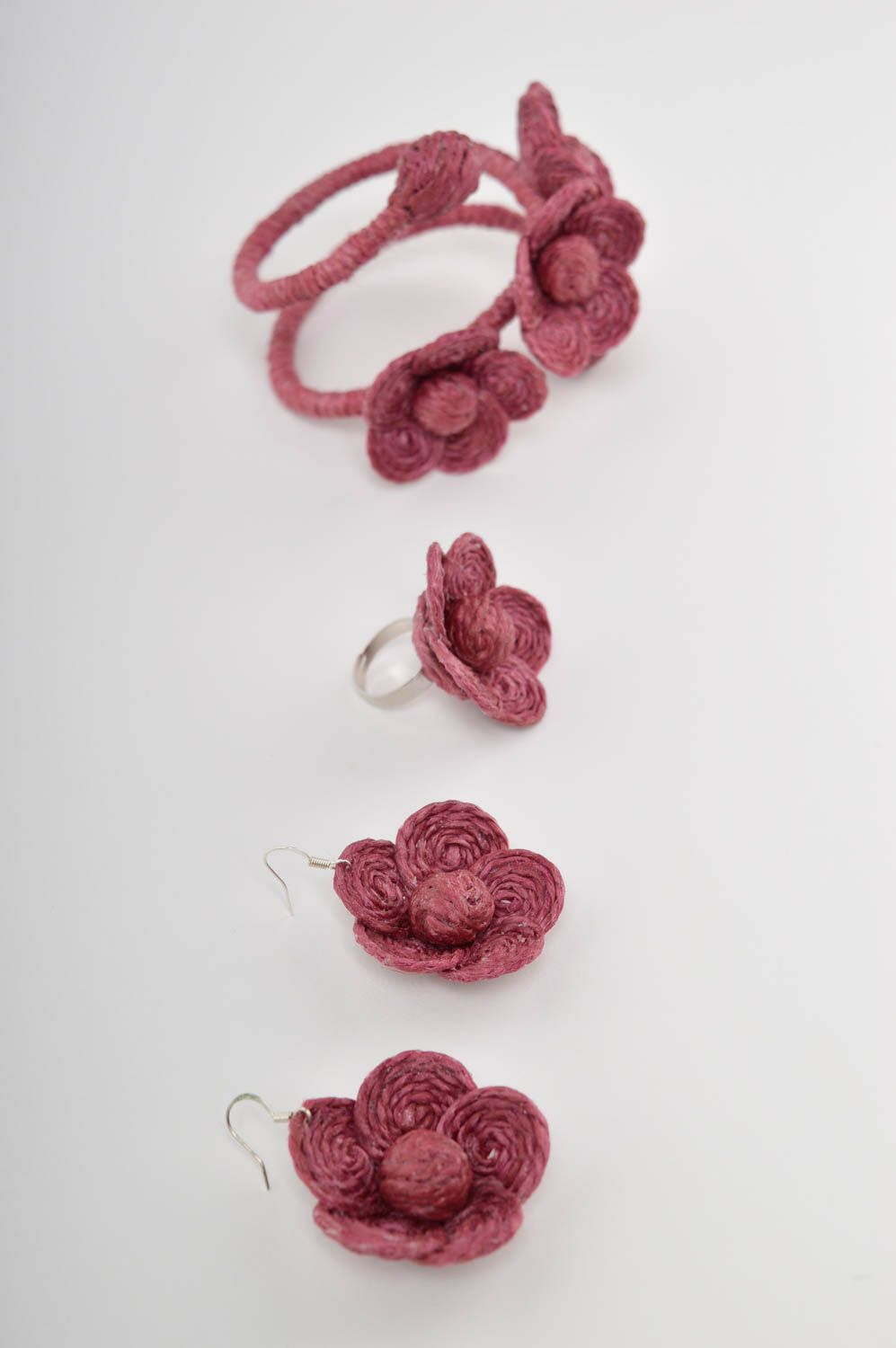 Handmade bordeauxrotes Schmuck Set Blumen Ohrringe Schmuck Armband Damen Ring  foto 3