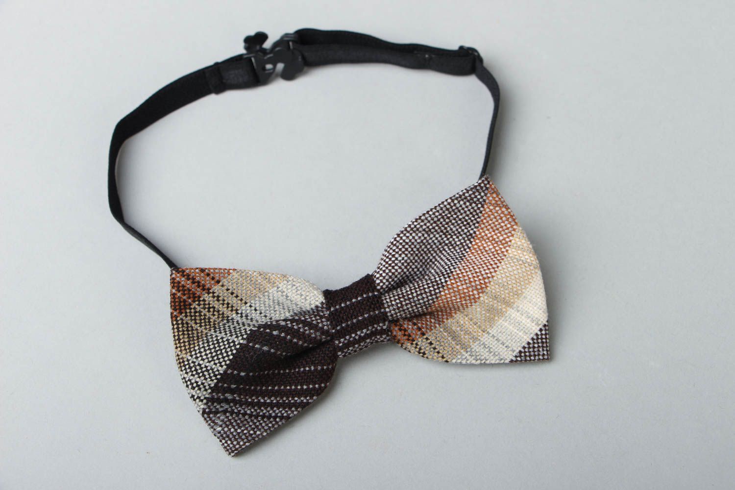 Wool bow tie photo 1