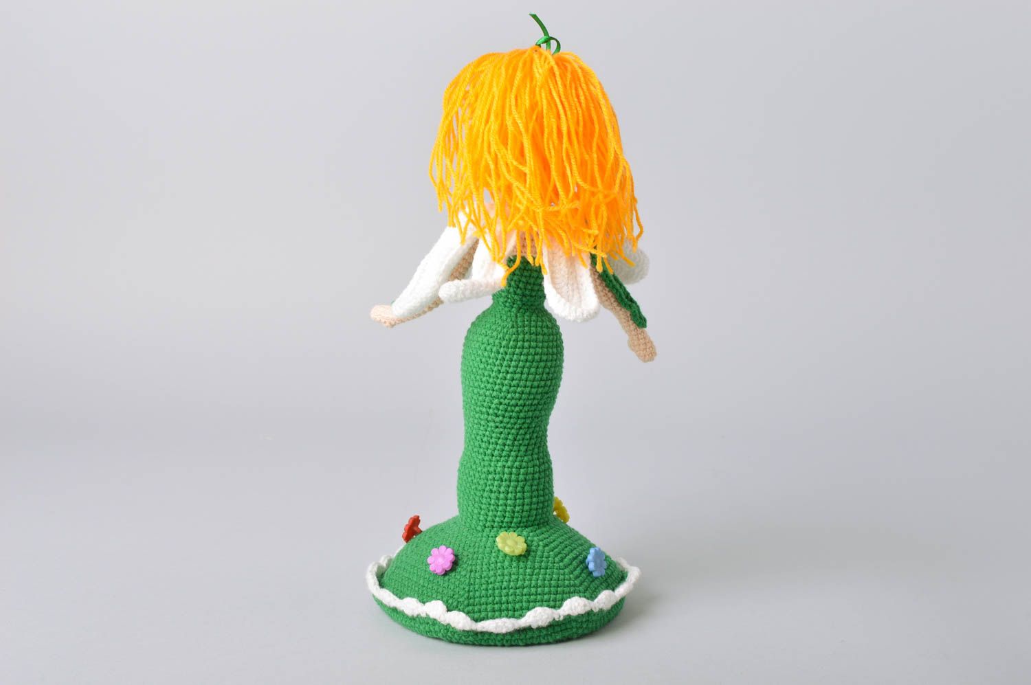 Jouet tricoté en coton au crochet fait main décoratif Poupée vêtue de robe verte photo 4