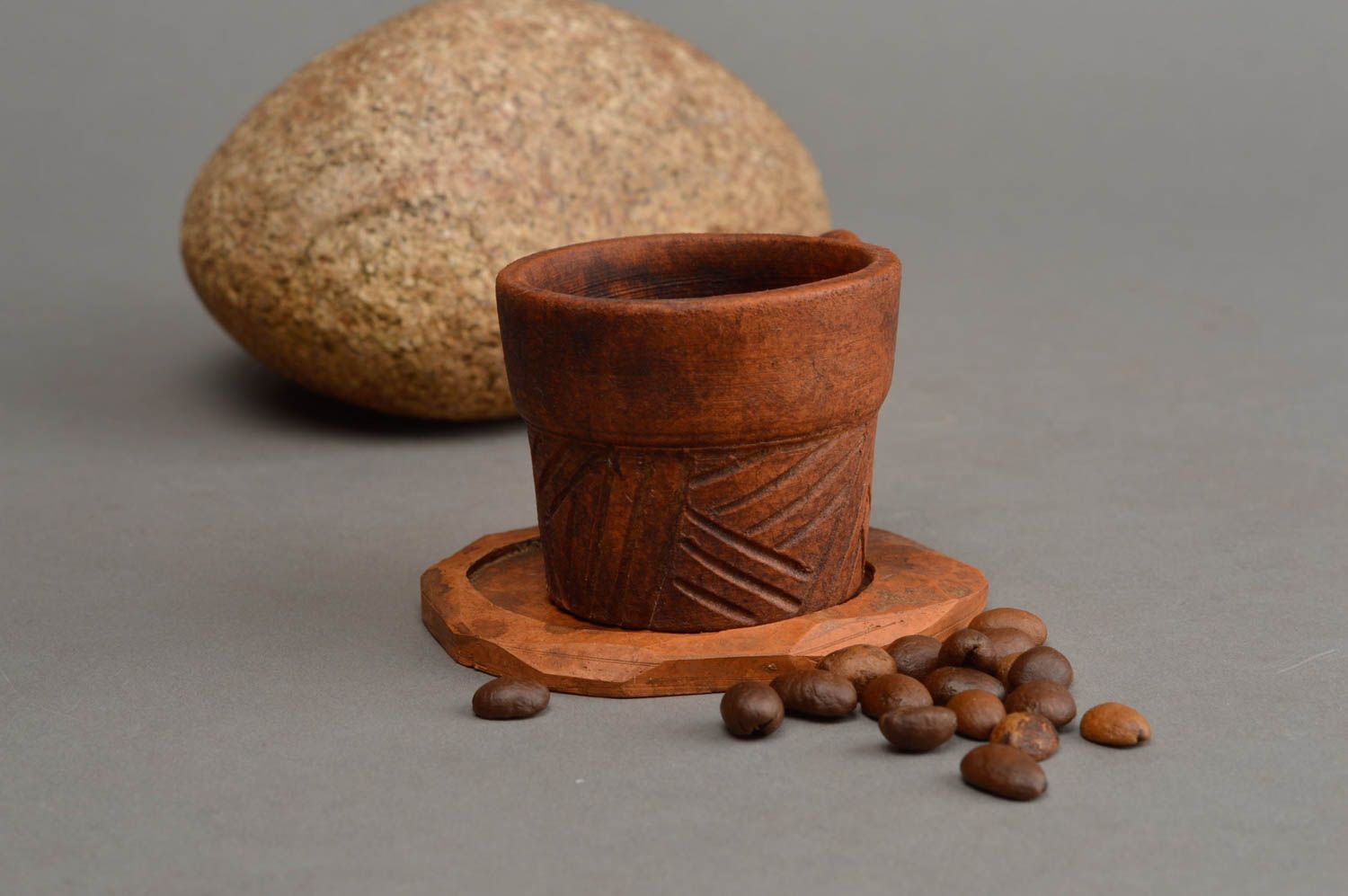 Art clay nonglazed espresso coffee cup with handle, saucer, and handle in the shape of the stick photo 1
