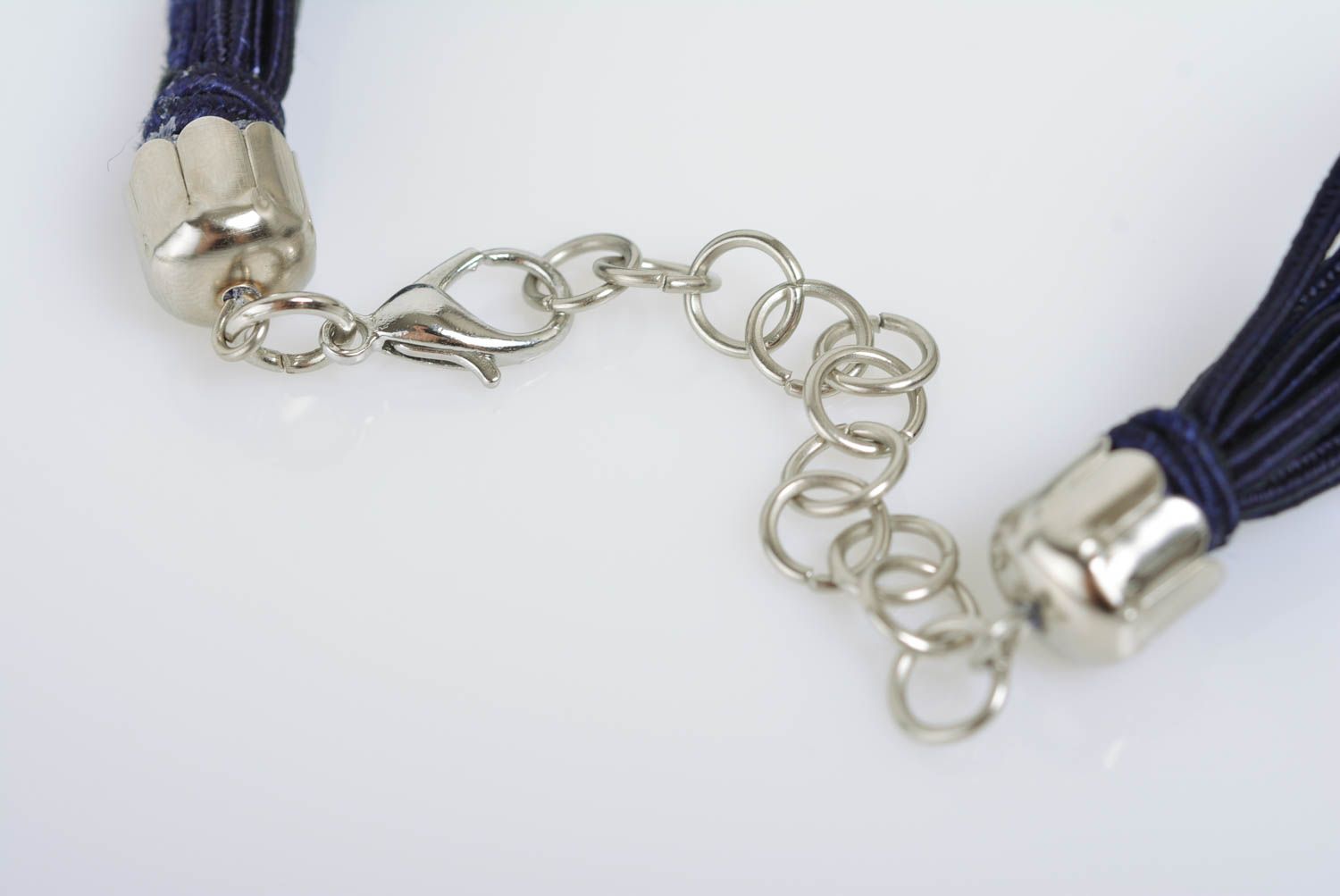 Handmade Modeschmuck Collier Accessoire für Frauen Metall Schmuck schwarz blau  foto 5