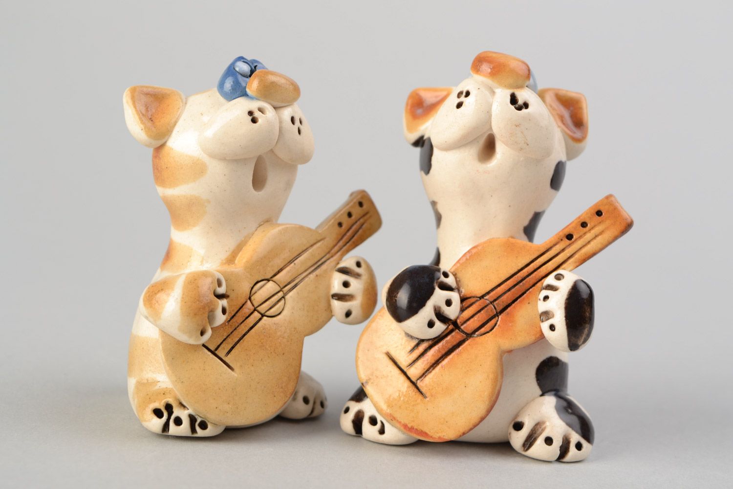Set of 2 handmade decorative ceramic figurines of cats musicians with guitars photo 4