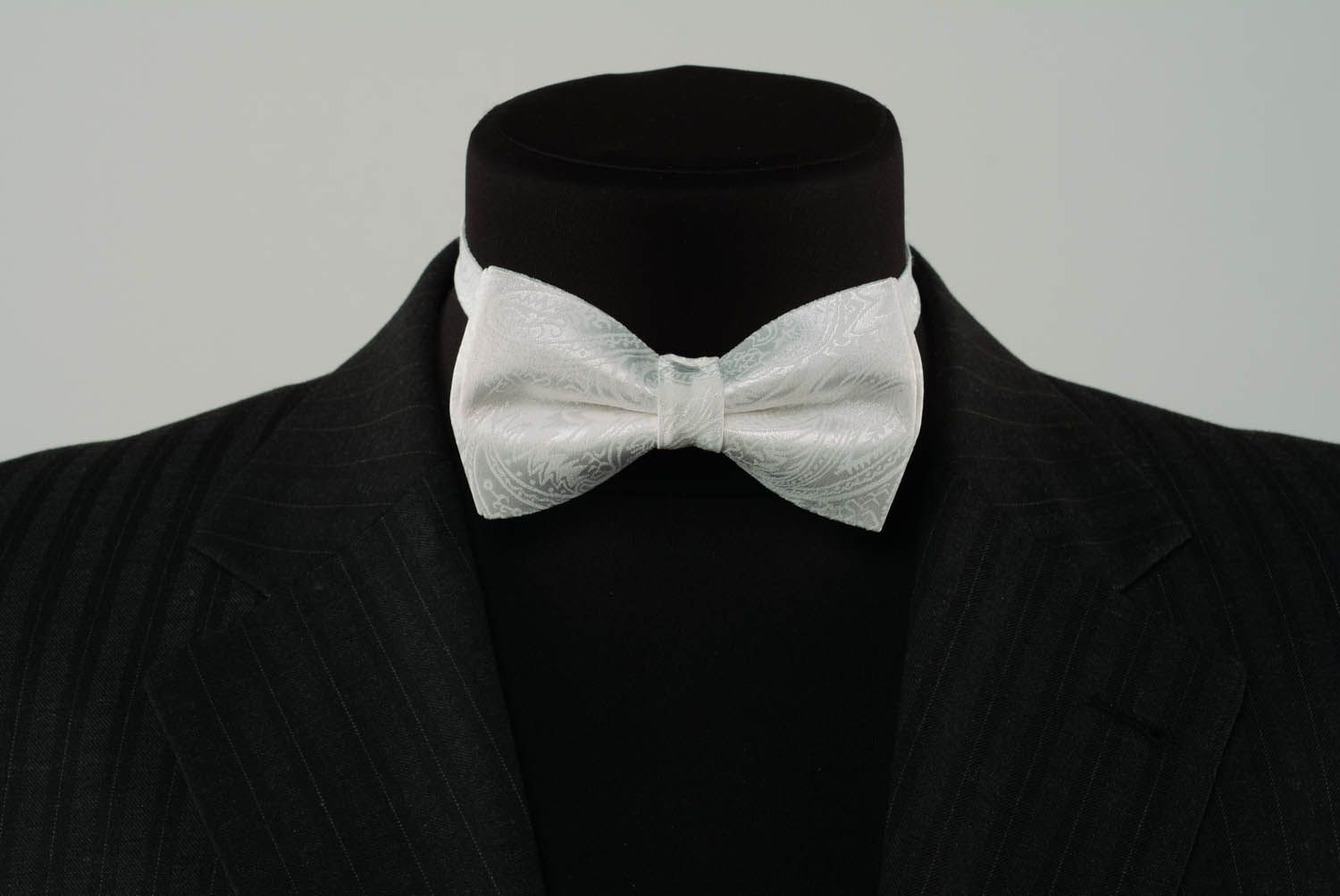 White bow tie photo 2