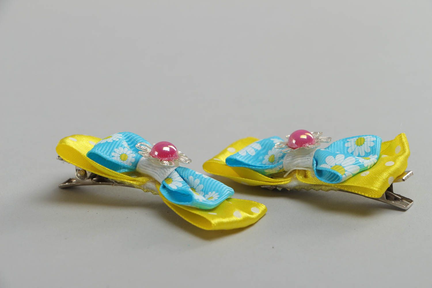 Set of handmade decorative hair clips with yellow and blue satin ribbon bows  photo 3
