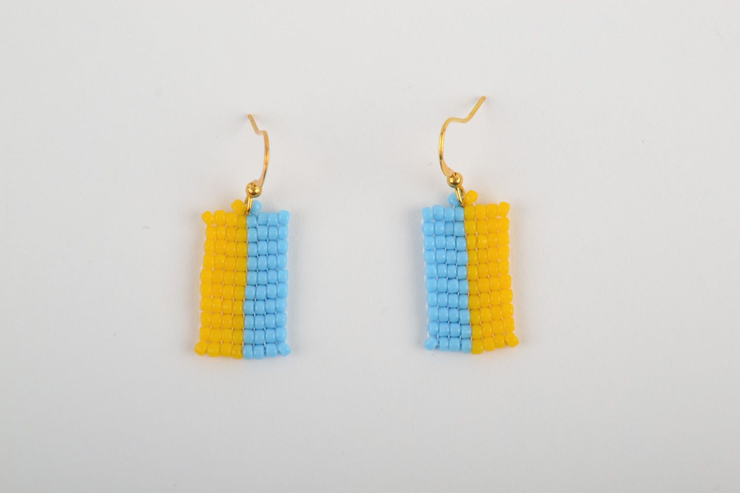 Boucles d’oreilles de perles de rocaille pendantes bleu et jaune faites main photo 5