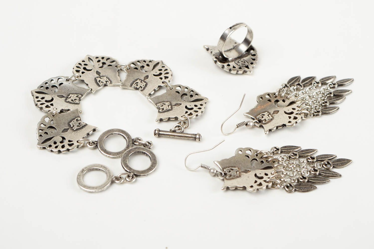 Boucles d'oreilles pendantes Bracelet fait main Bague fantaisie en métal photo 5