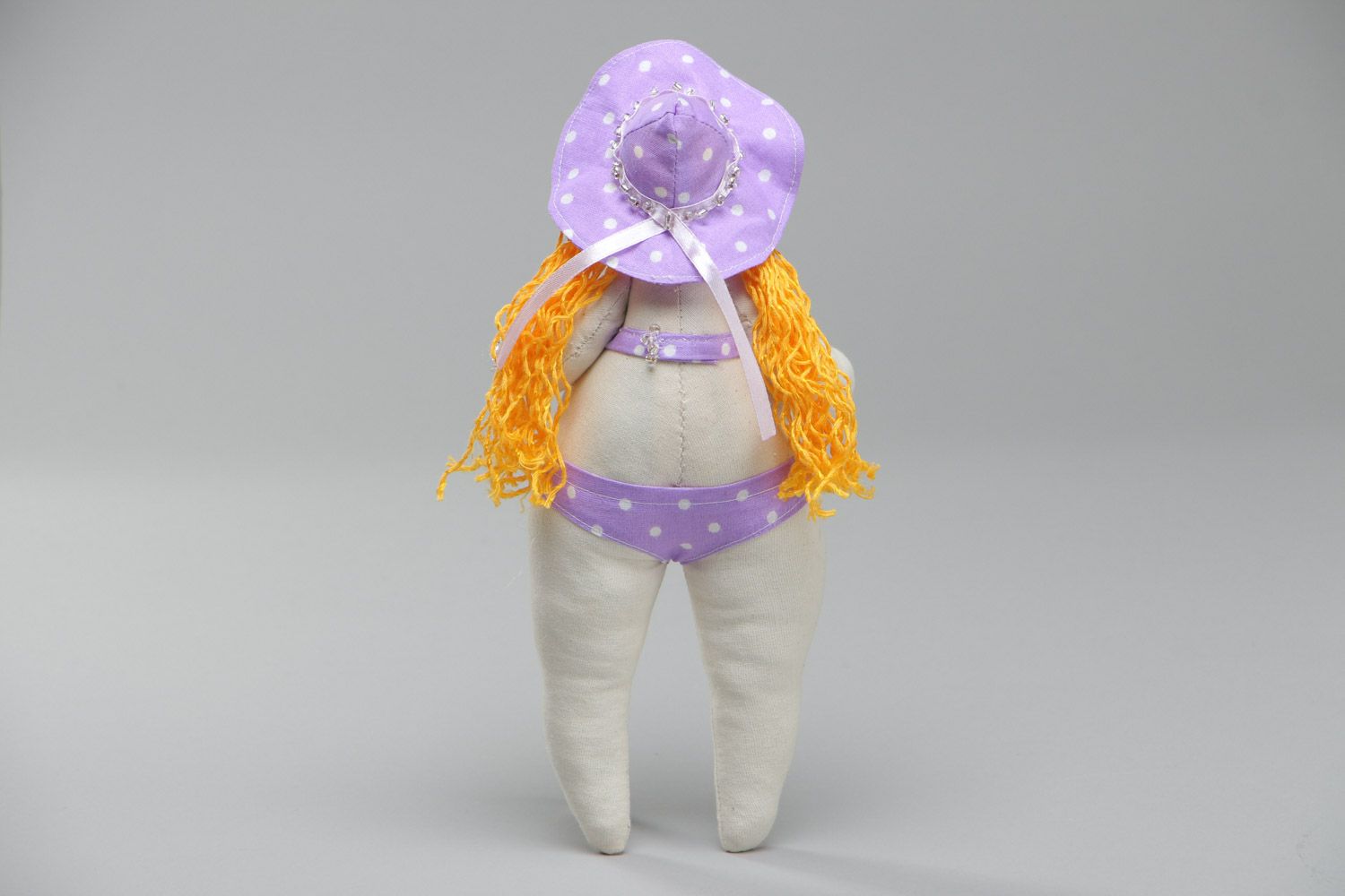 Дизайнерская кукла купальщица из натуральных тканей мягкая ручной работы фото 4