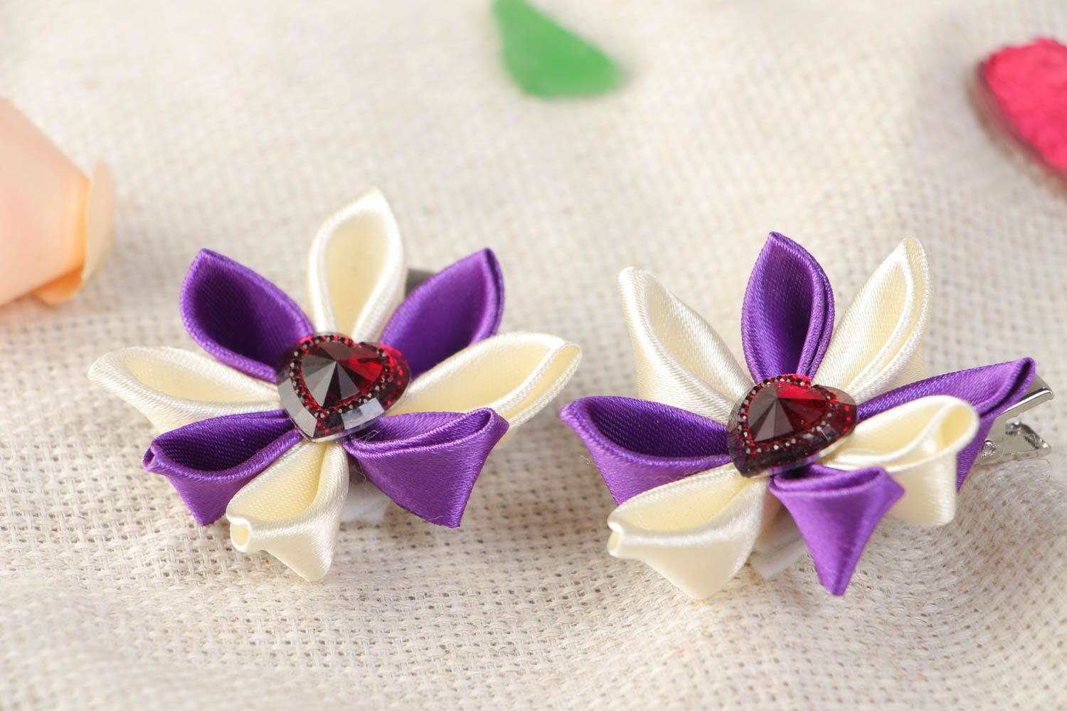 Beautiful set of handmade satin ribbon flower hair clips 2 pieces kanzashi technique photo 1