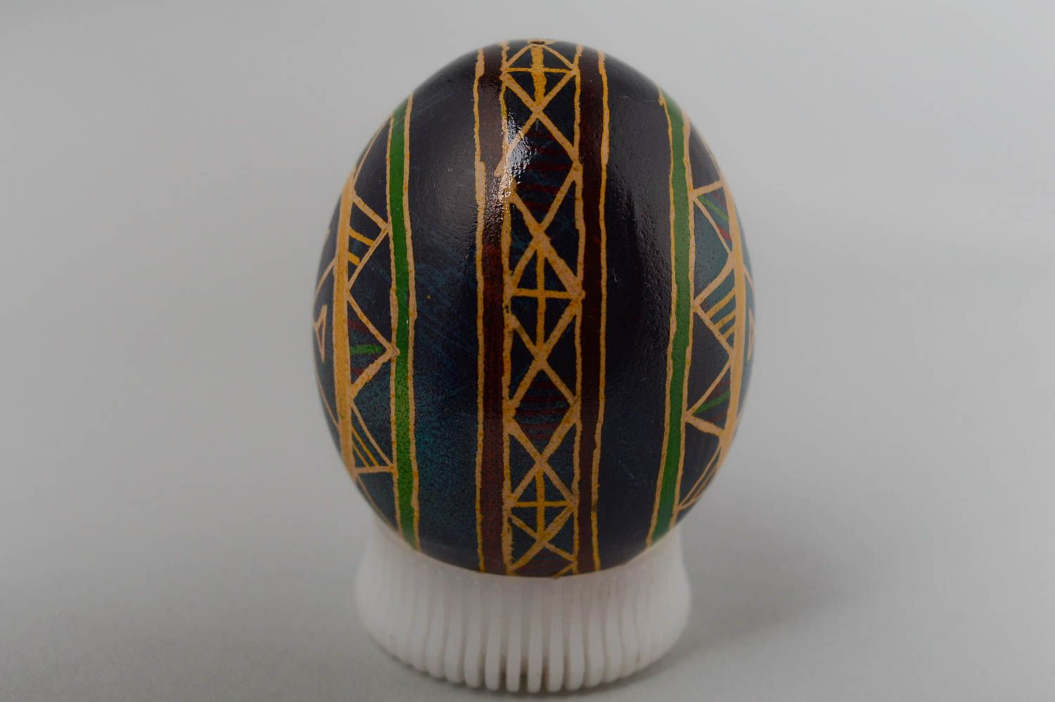 Расписное пасхальное яйцо хенд мейд с орнаментом красивое декоративное к Пасхе  фото 3