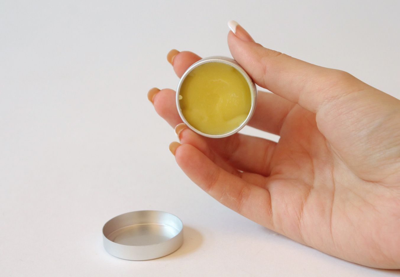 Baume-cire pour les ongles et cuticule Citron et basilic photo 4