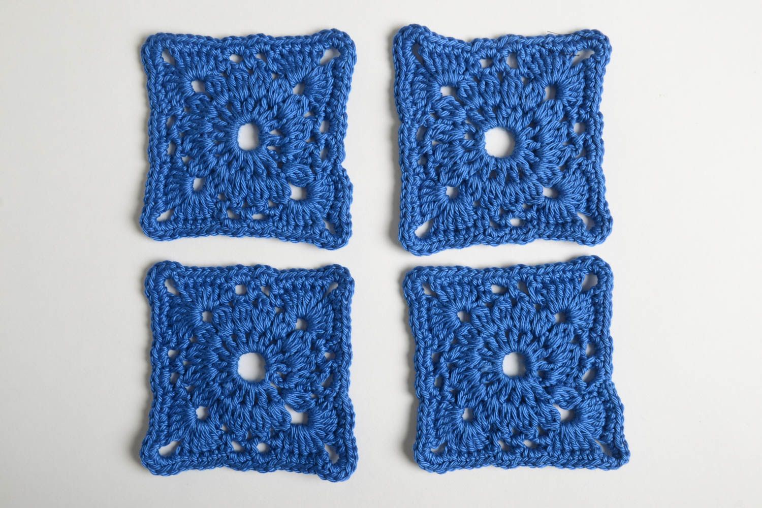 Cute handmade hot pads 4 pieces crochet coaster home textiles kitchen supplies photo 2