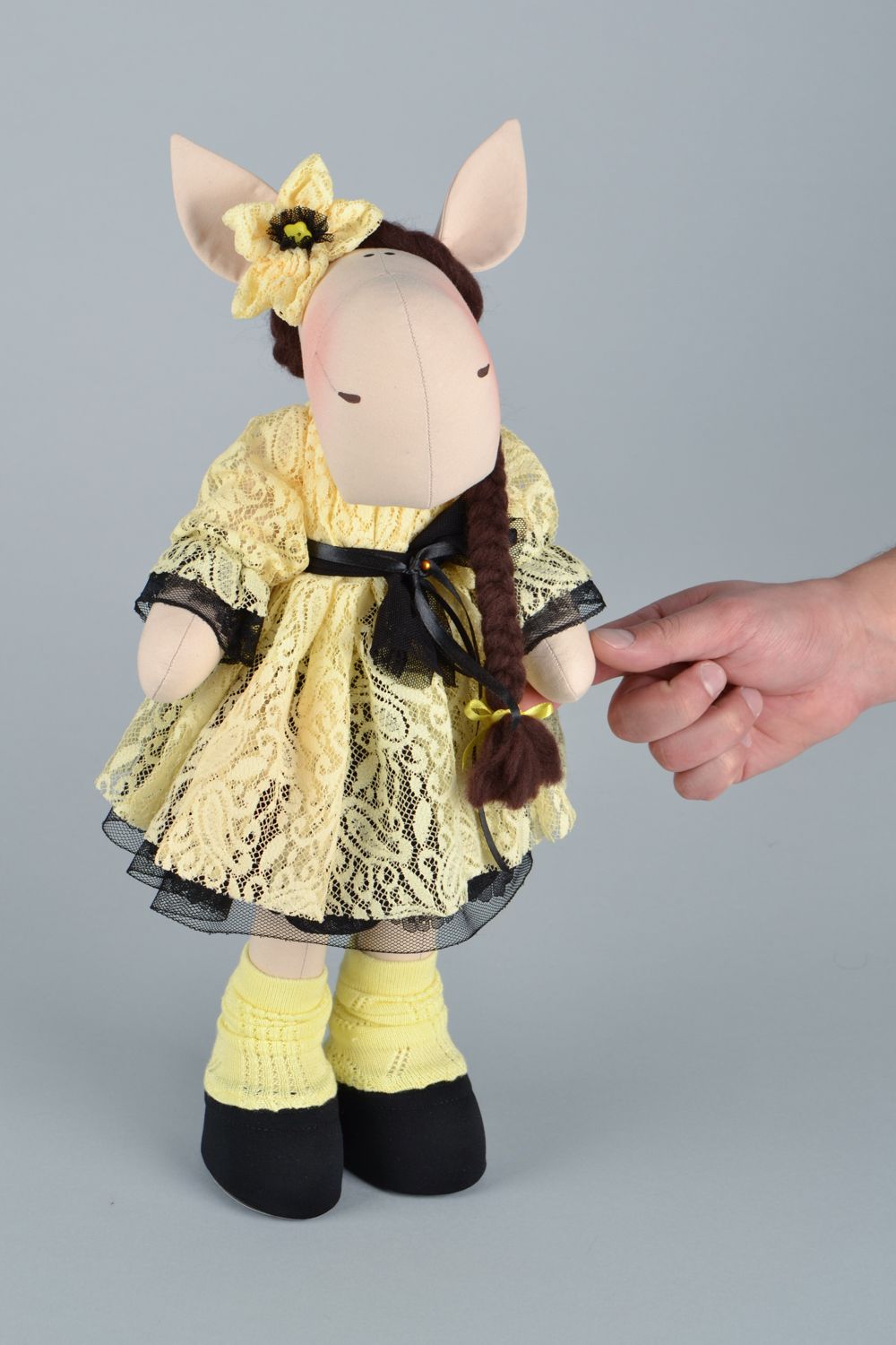 Peluche décorative Cheval avec tresse faite main photo 2