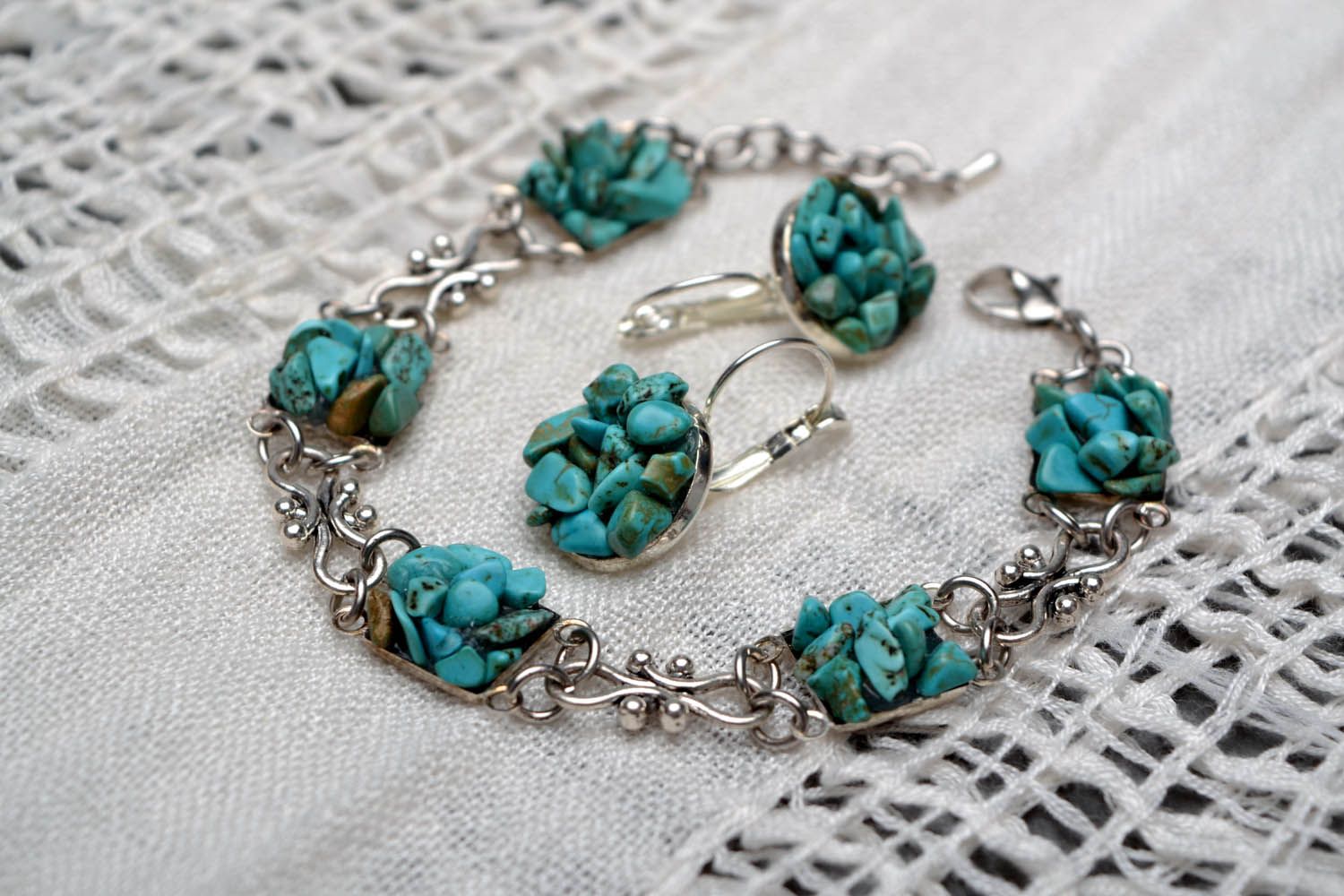 Earrings and bracelet with turquoise photo 1