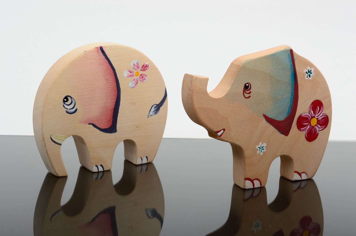 Handmade Spielsachen aus Holz Spielzeuge für Kinder Geschenke Holz Elefanten  foto 1