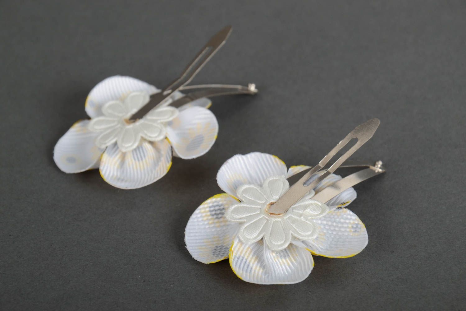 Set of 2 handmade hair clips with satin ribbon kanzashi flowers with pattern photo 3