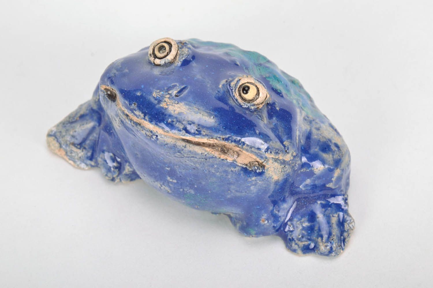 Ceramic figurine in the shape of a frog photo 2