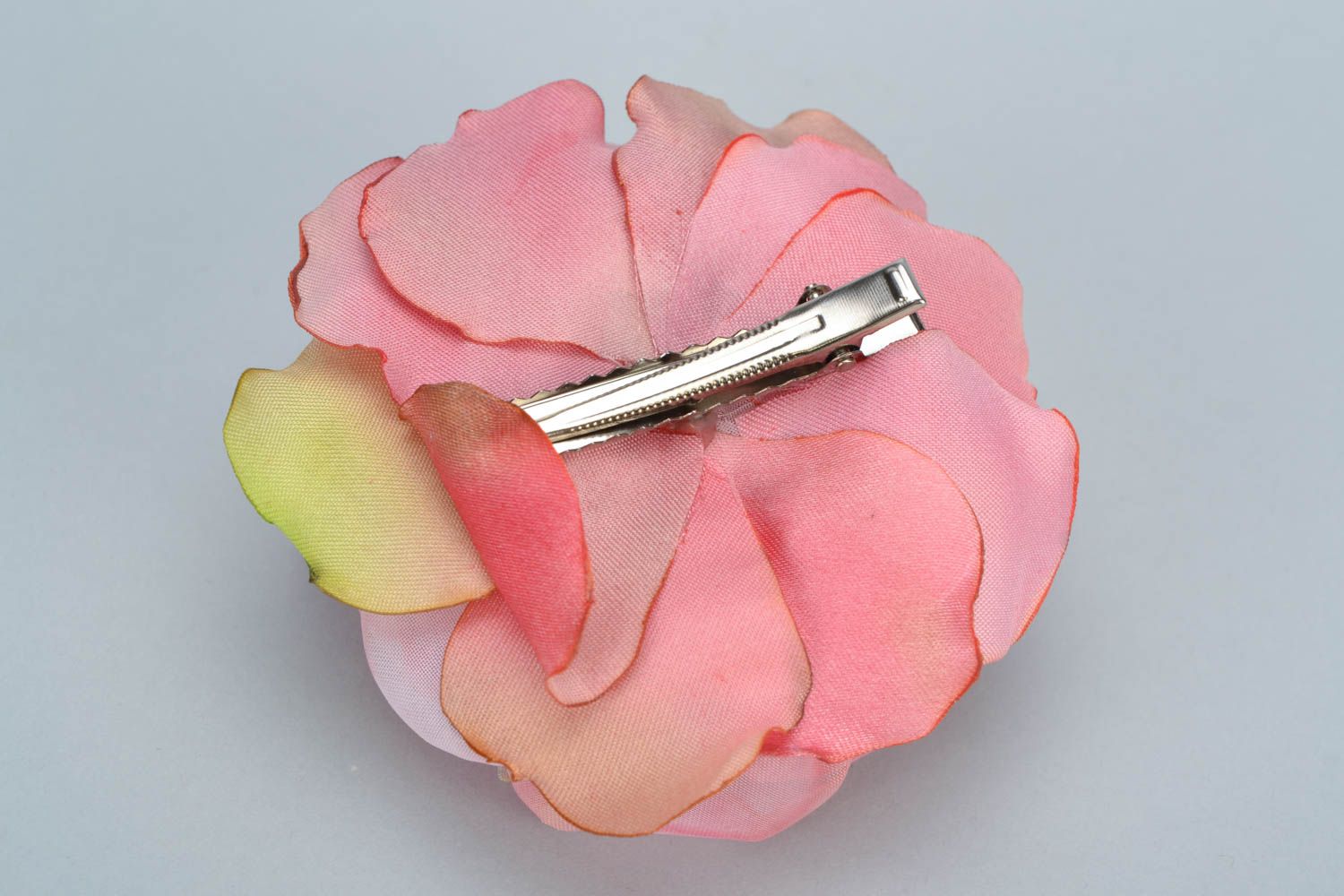 Beautiful women's handmade pink textile flower hair clip photo 4