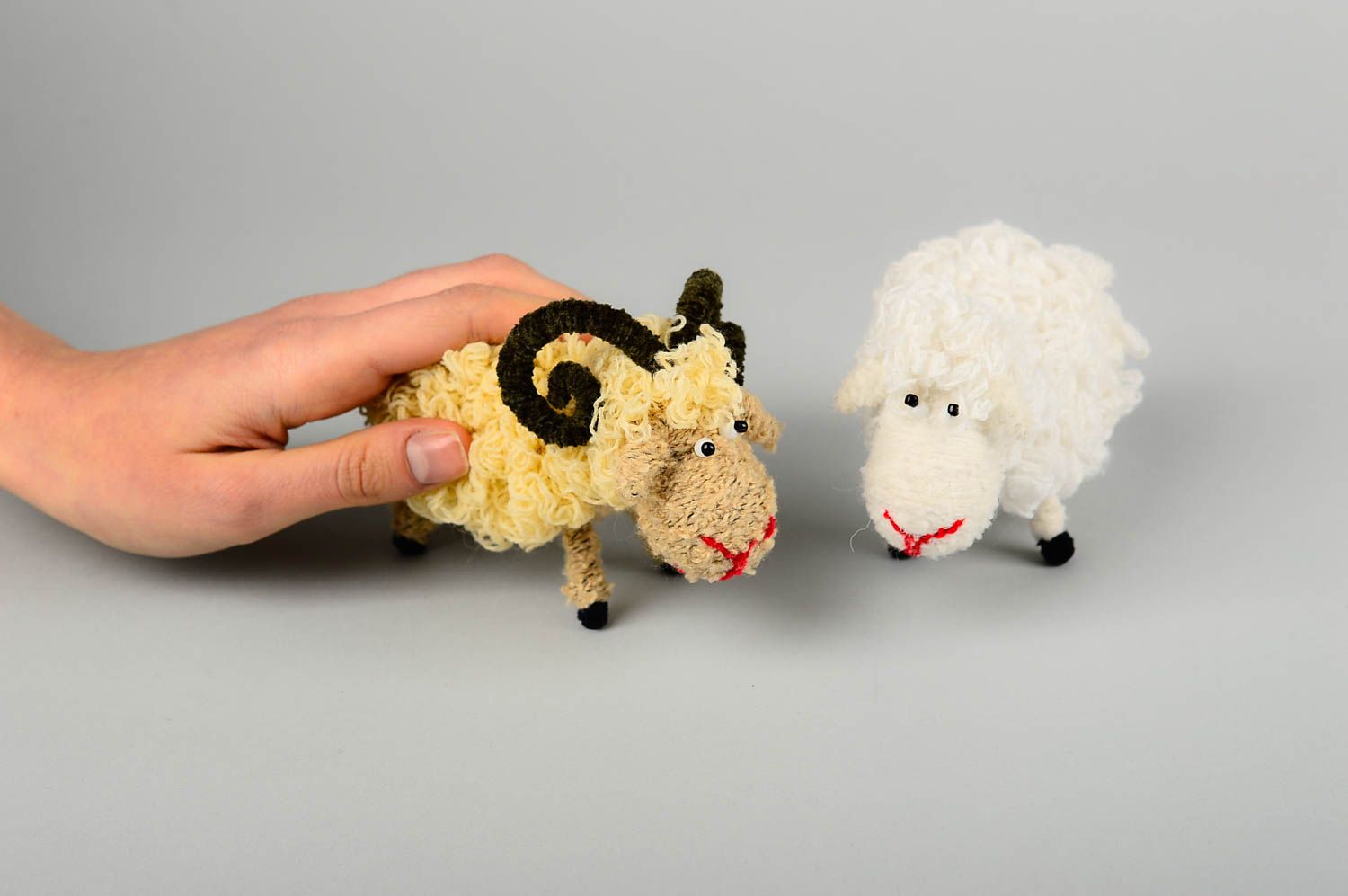 Moutons en peluche faits main Doudous tissu Cadeaux originaux pour enfant photo 2