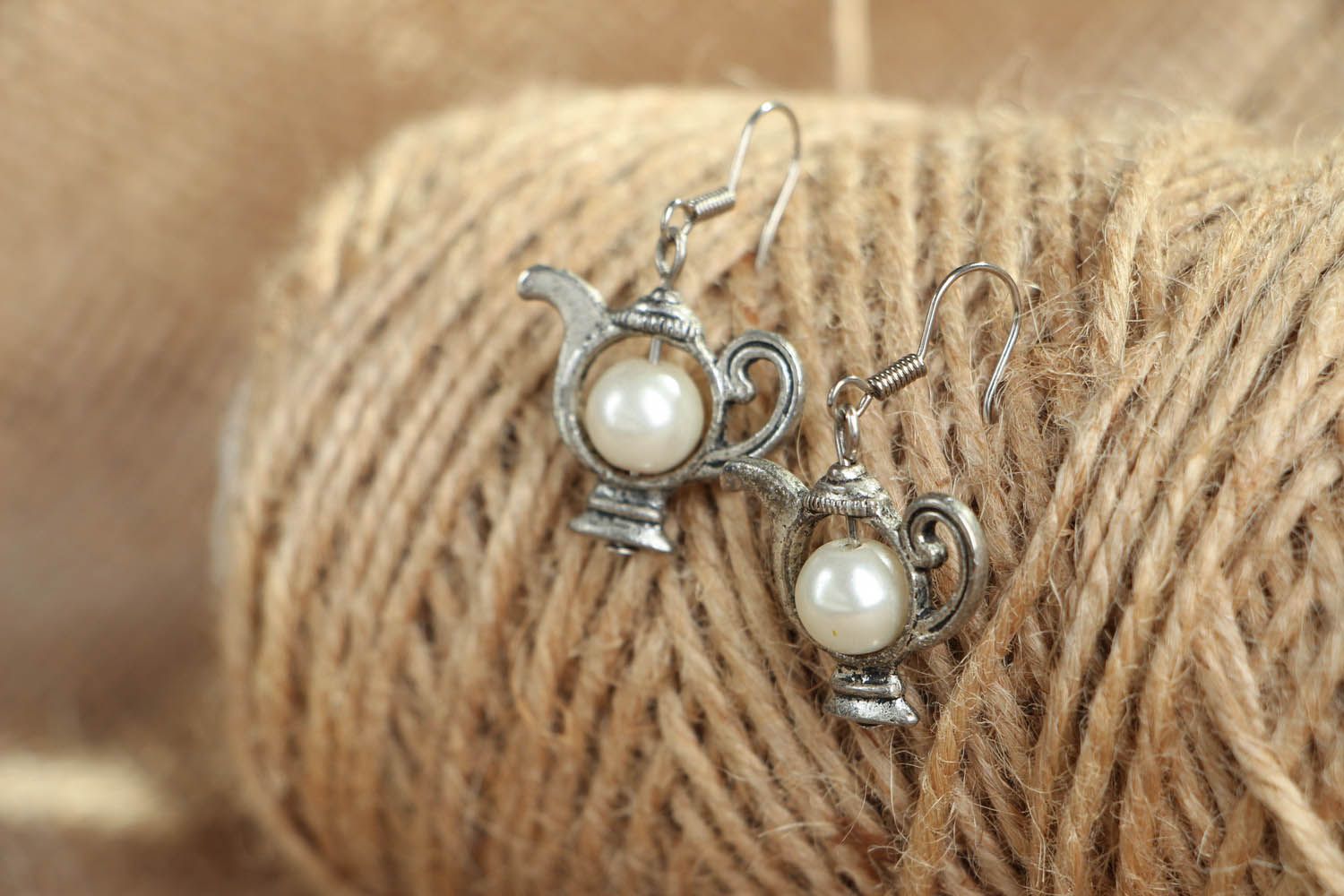 Boucles d'oreilles en métal avec perles faites main photo 3