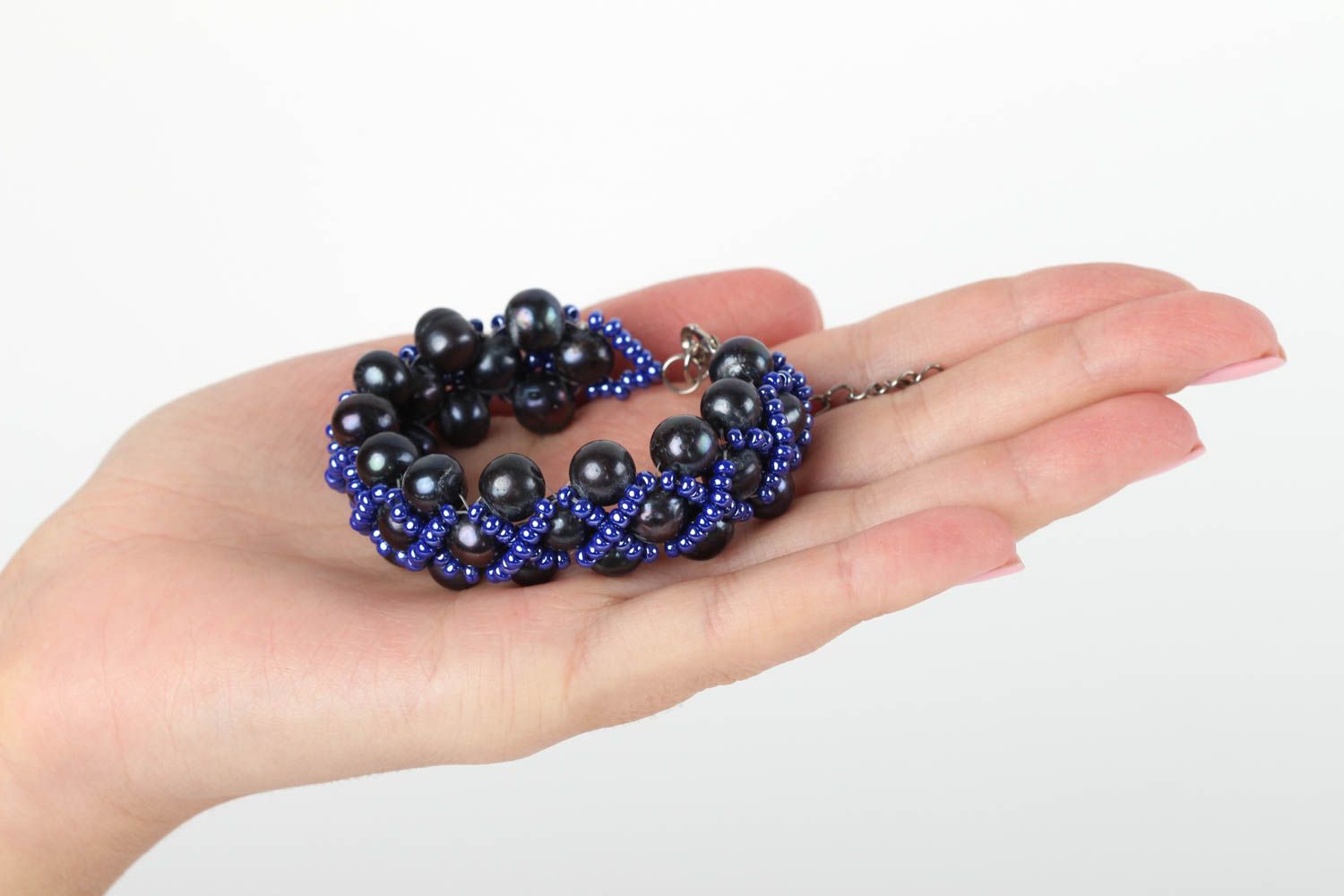 Украшение из жемчуга хэнд мейд бисерный браслет черный с синим модный браслет фото 5