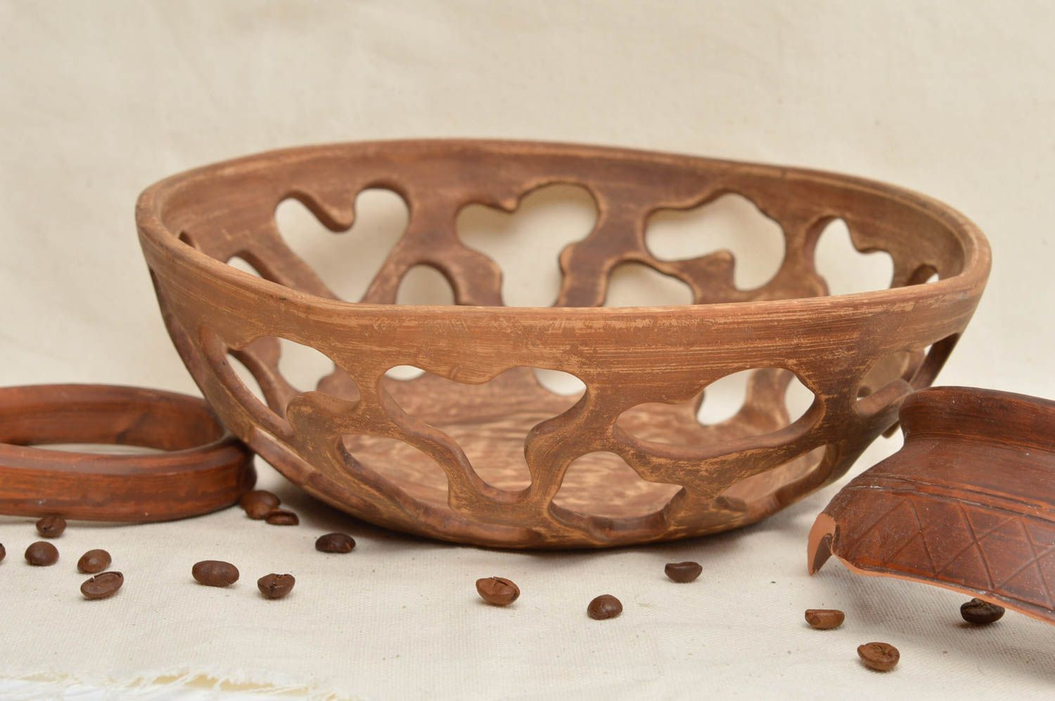 Bonbonnière en céramique ronde ajourée marron faite main cadeau original photo 1
