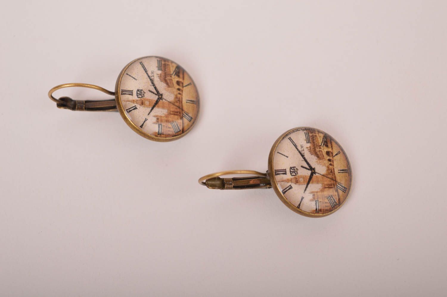 Handmade Schmuck Ohrringe Accessoire für Frauen Designer Schmuck mit Uhren  foto 4