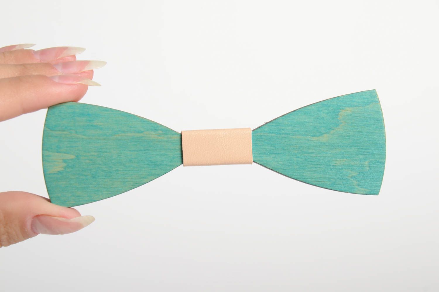 Schöne Brosche handgeschaffen Schmuck für Frauen Schmuck aus Naturmaterialien foto 2