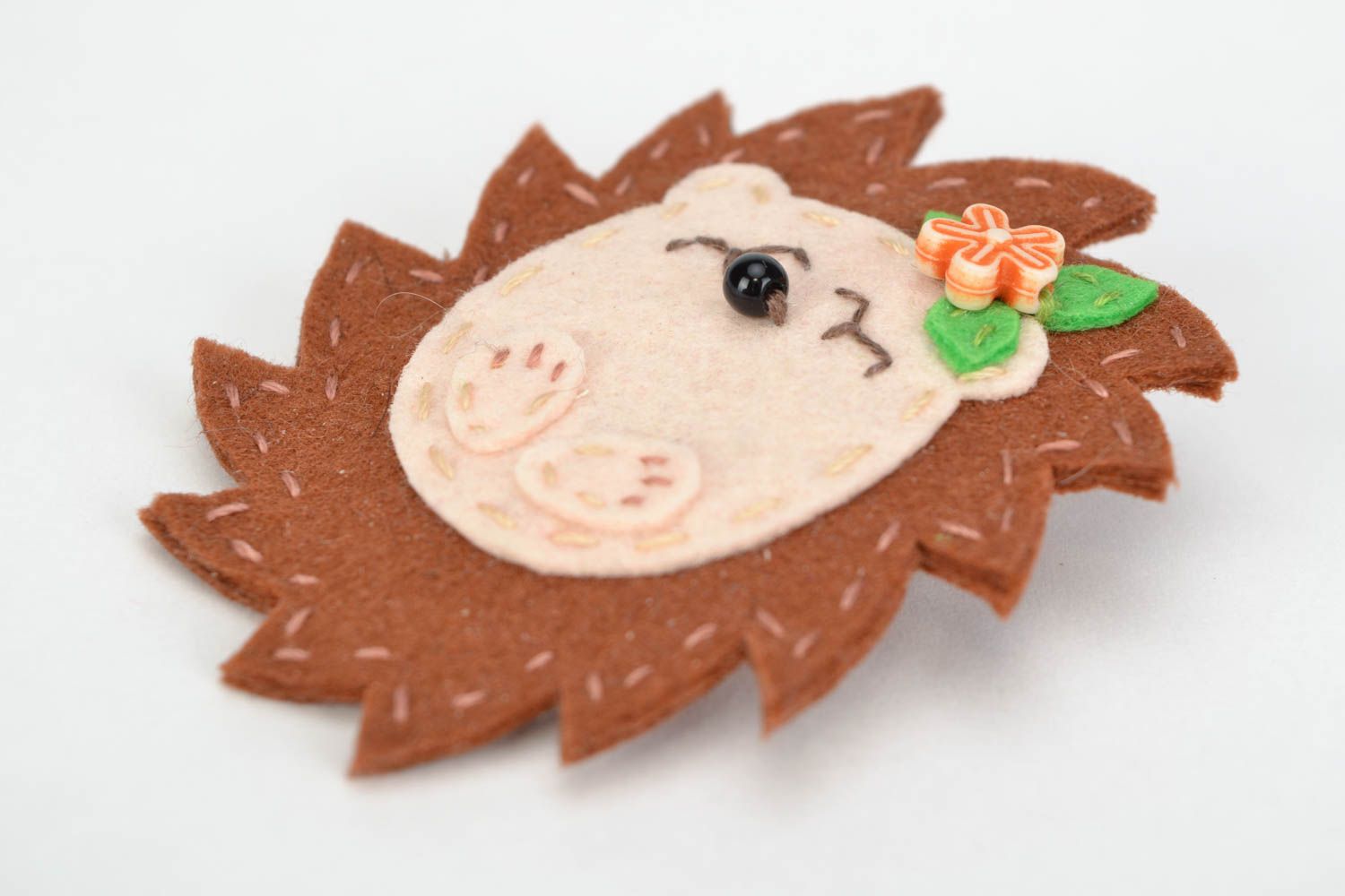 Nice handmade felt brooch in the shape of hedgehog for children photo 3