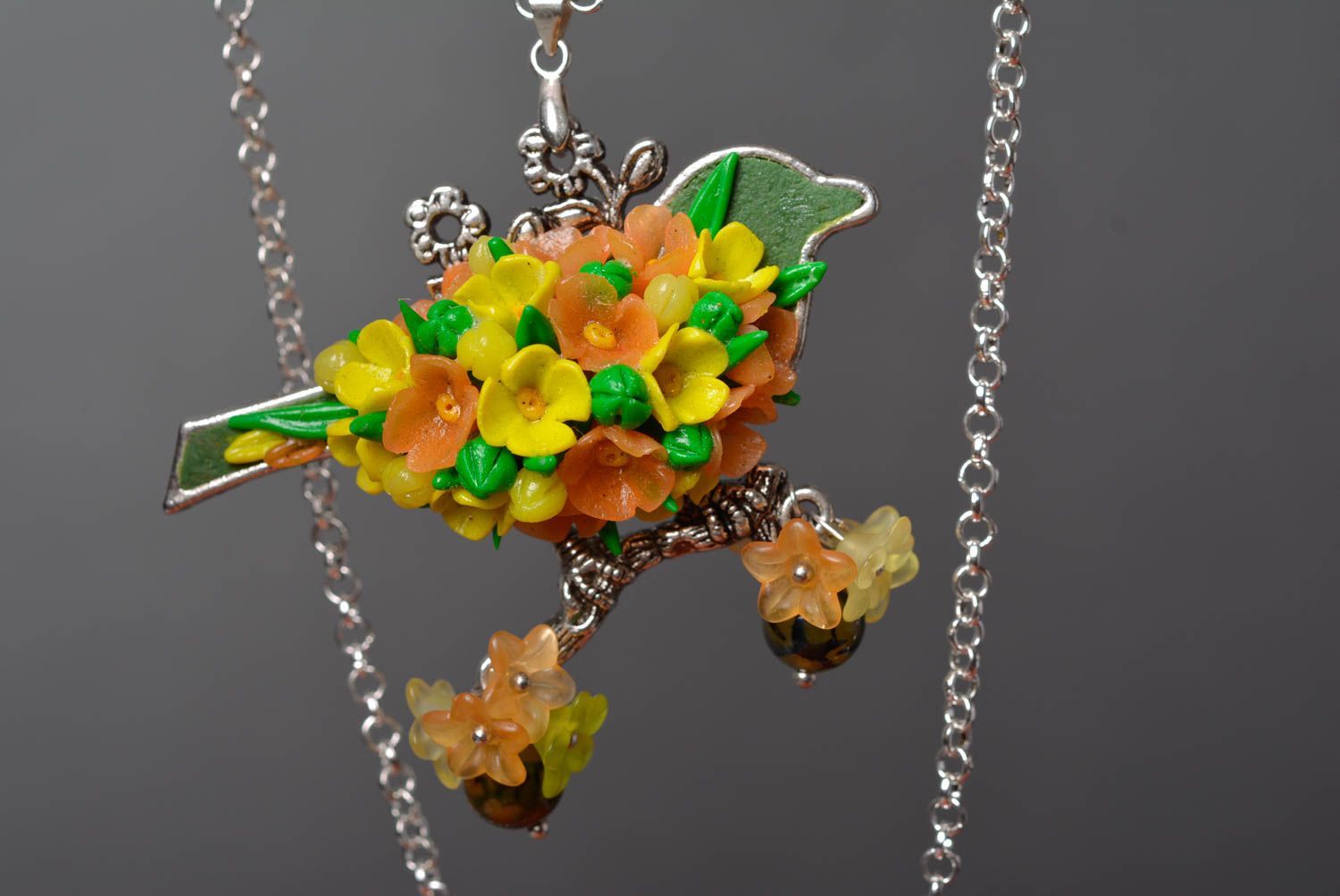 Handmade necklace with polymer clay flowers on a  metal chain photo 5