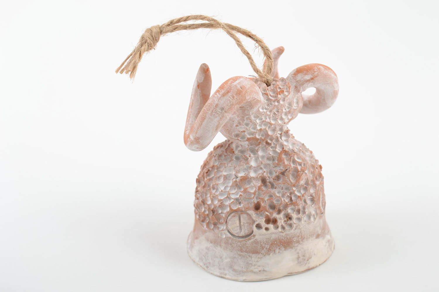 Campanello d'autore in ceramica fatto a mano a forma di agnello piccolo bianco
 foto 5
