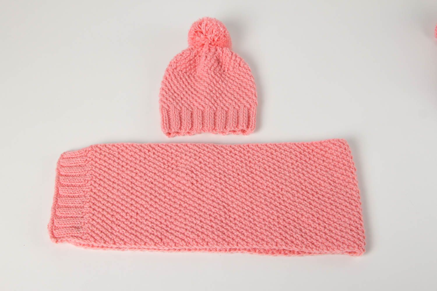 Handmade winter accessories beautiful knitted cap stylish warm pink scarf photo 4