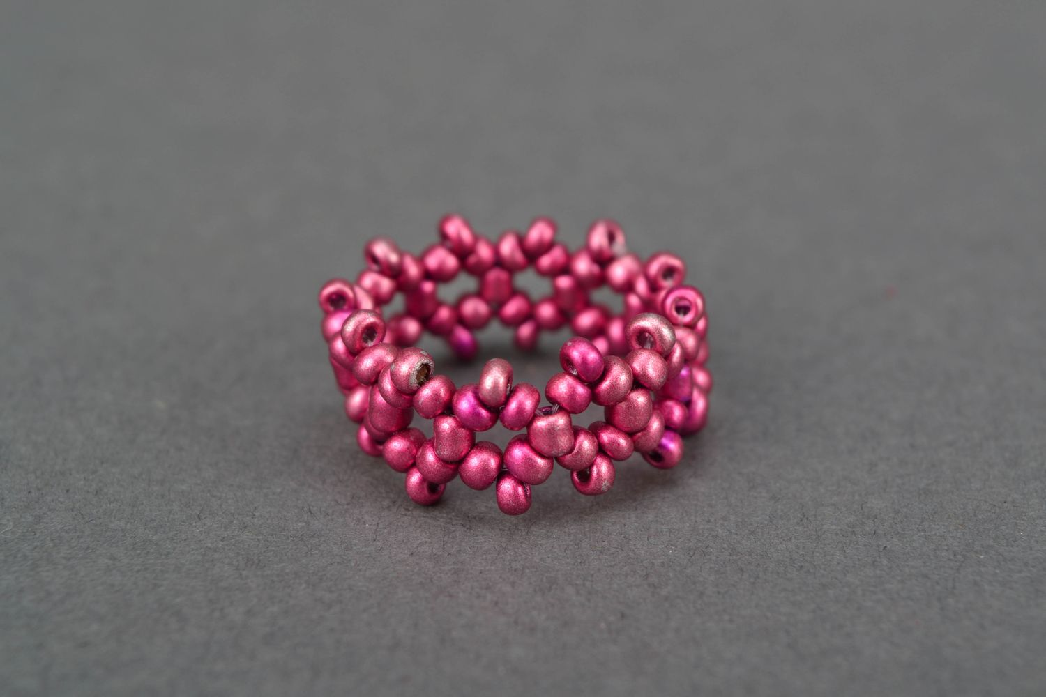 Bright purple woven seed bead ring photo 4