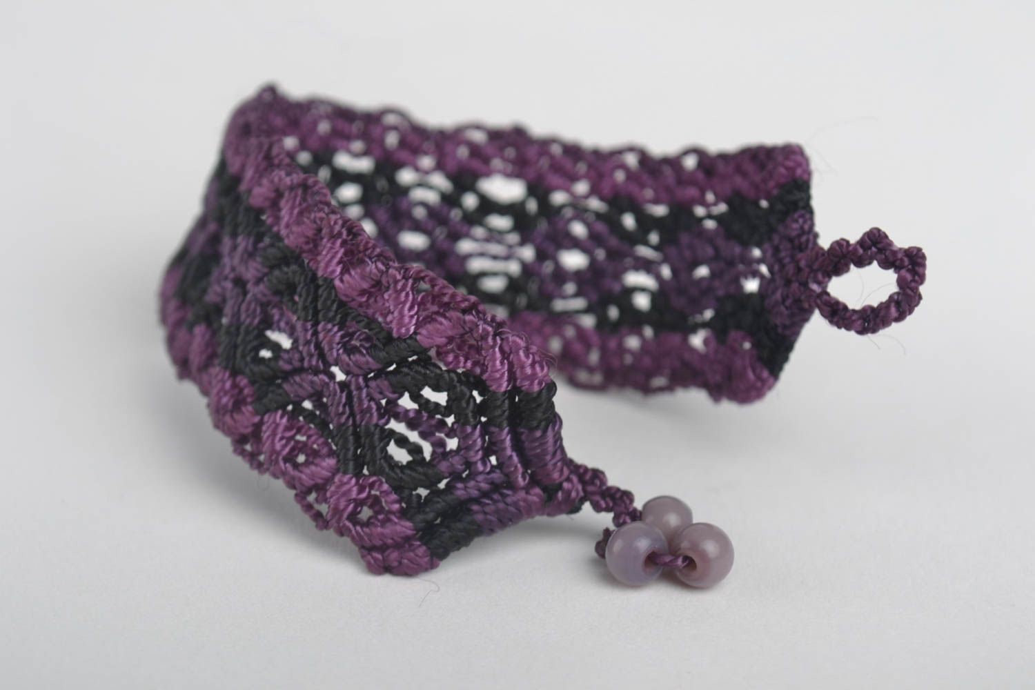 Bracelet textile Bijou fait main violet noir macramé fils Accessoire femme photo 3