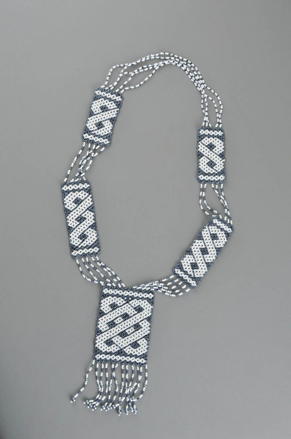 Gerdan aus Glasperlen Ethno Collier schwarz weiß Designer Halskette handmade  foto 2