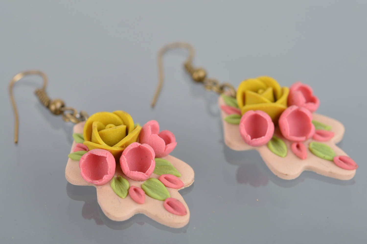 Polymer clay handmade earrings with beautiful floral pendants summer jewelry photo 2