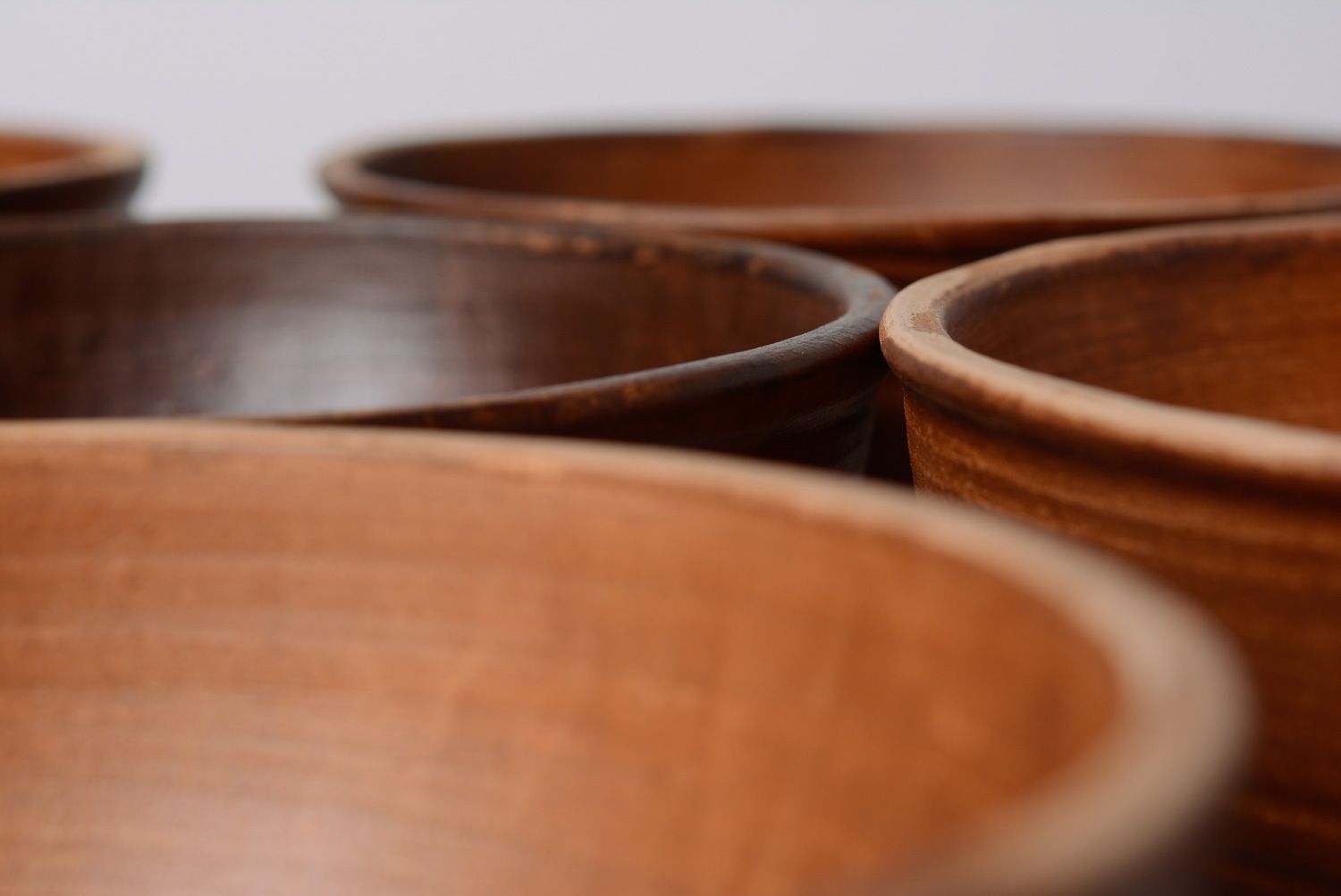 Ciotola in ceramica fatta a mano piatto in argilla in colore marrone 6 pezzi

 foto 3